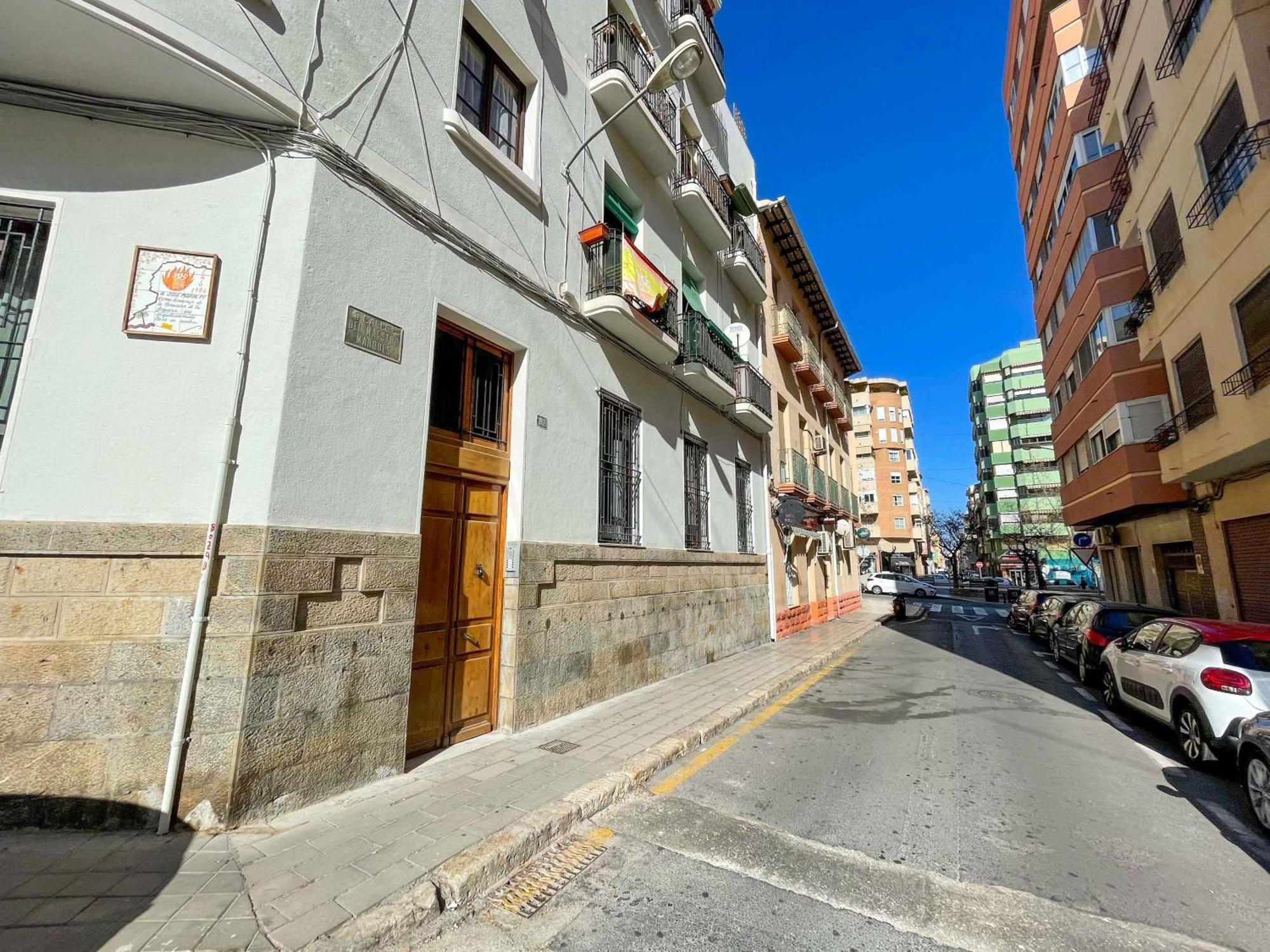 Estiloso Apartamento En El Centro De لقنت المظهر الخارجي الصورة